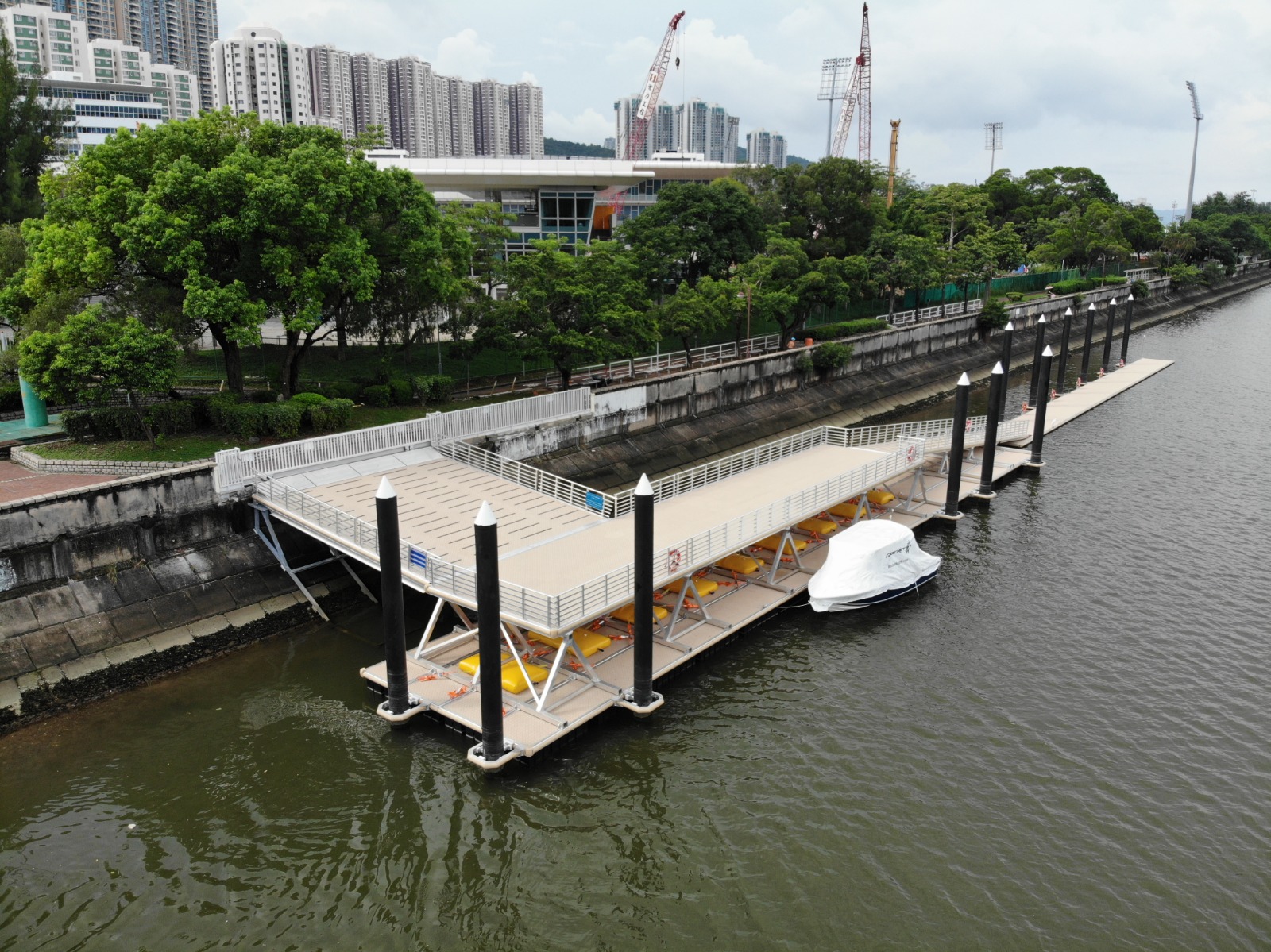 Poralu Marine Creates The Worlds First Two Level Rowing Dock In Hong